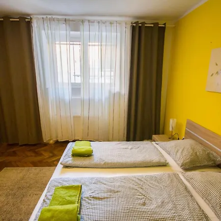 Apartment Bright & Light