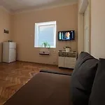 Bright & Light Apartment